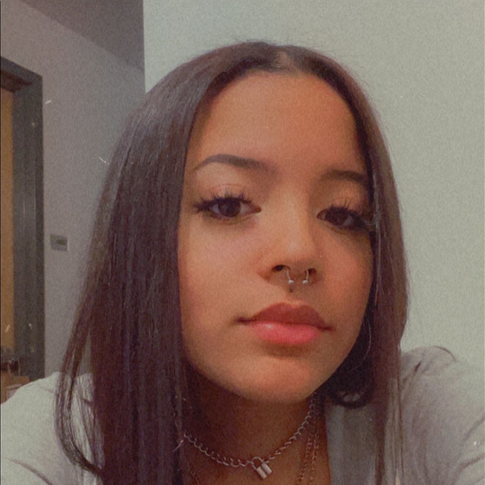 Meet your Posher, Anastacia